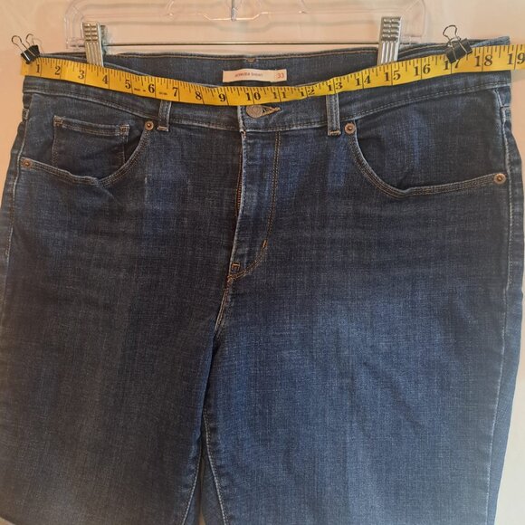Levi's Blue‎ Bermuda Shorts Cotton Blend Size 33 Zip Solid Denim Women's - Picture 7 of 12